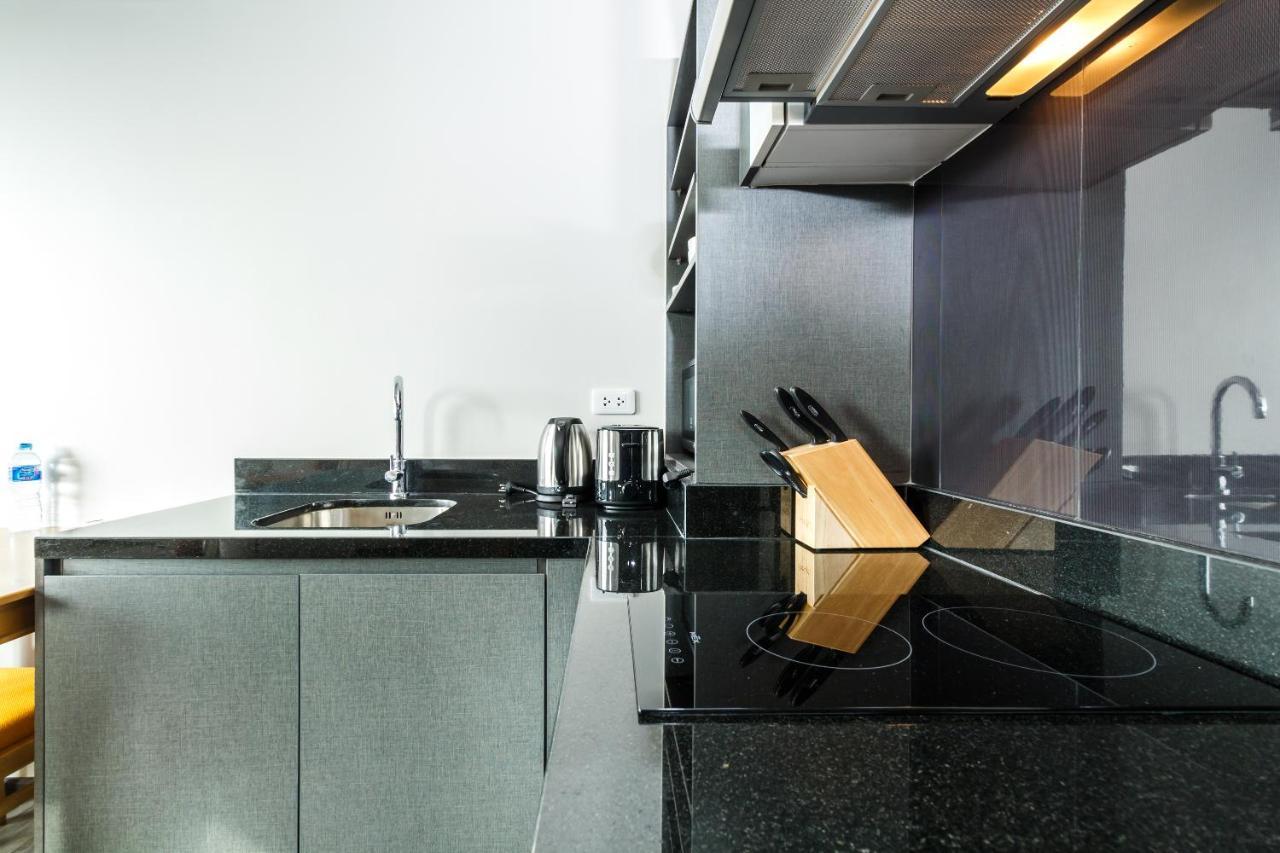 The Deck Condominium By Lofty Patong Exteriör bild