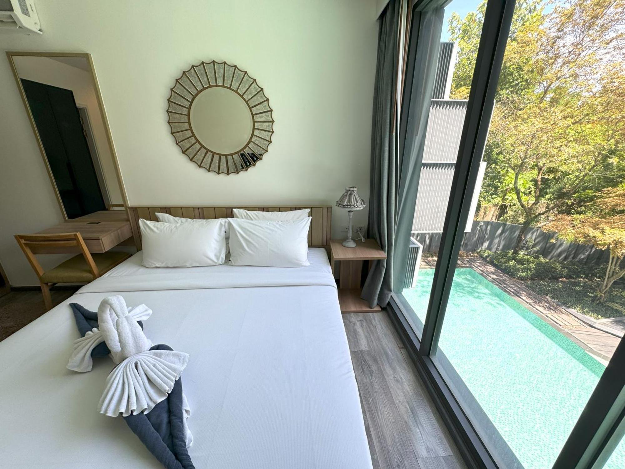 The Deck Condominium By Lofty Patong Exteriör bild